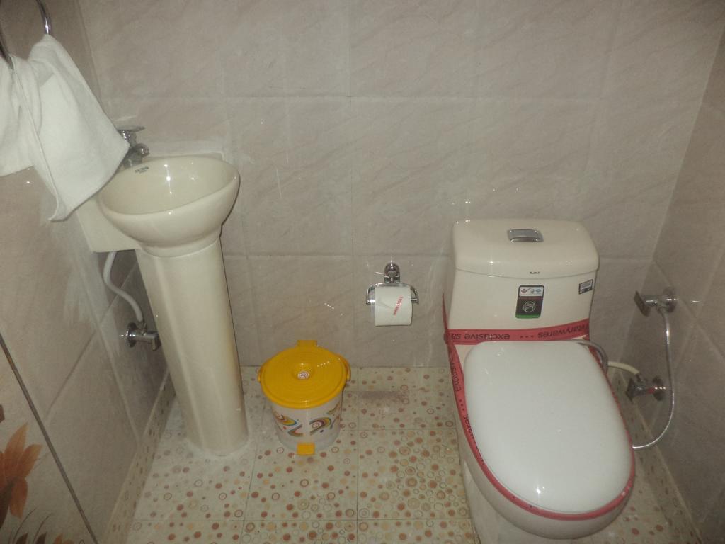 The Castle Bed and Breakfast Nueva Delhi Exterior foto